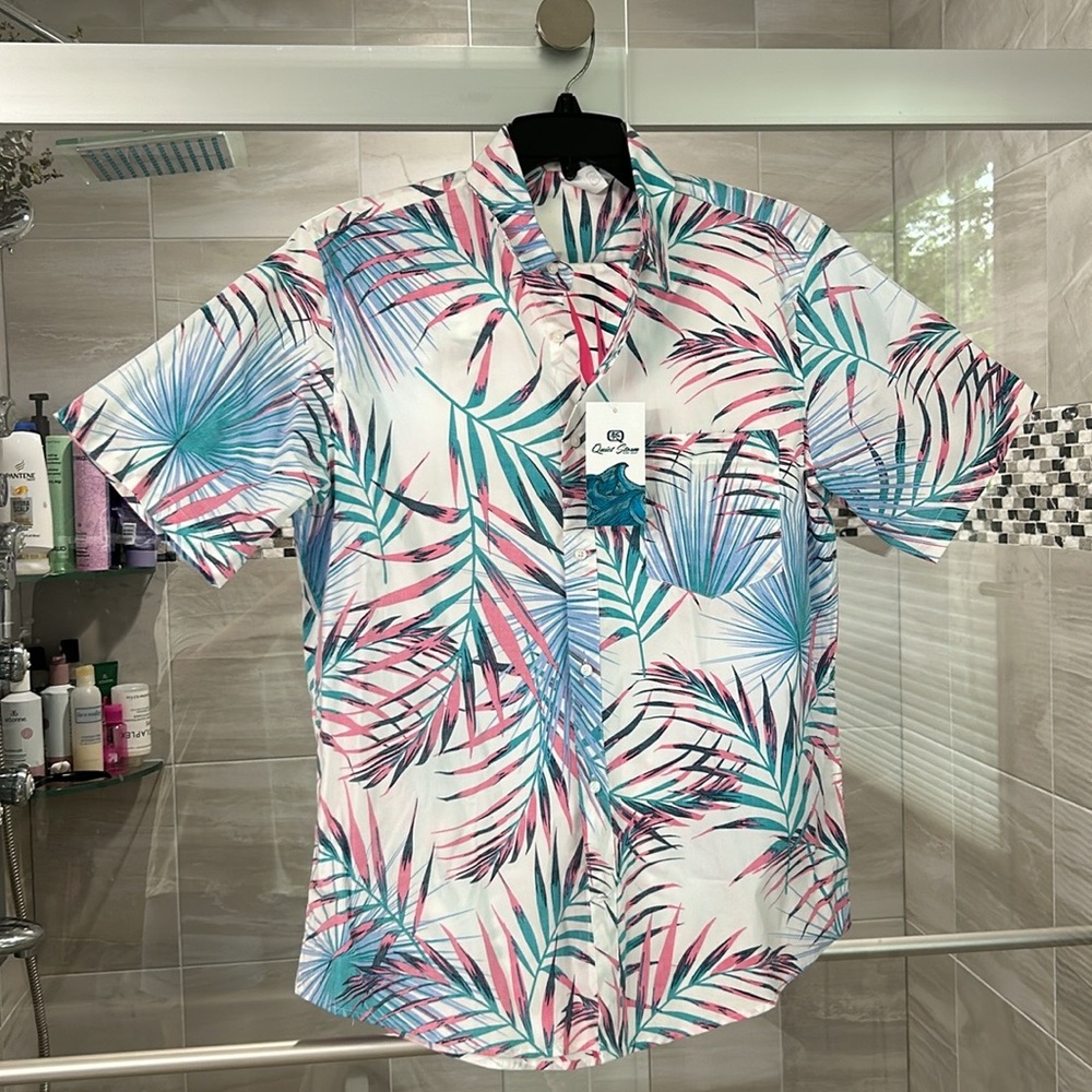 Quiet Storm floral short sleeve button up size S NWT